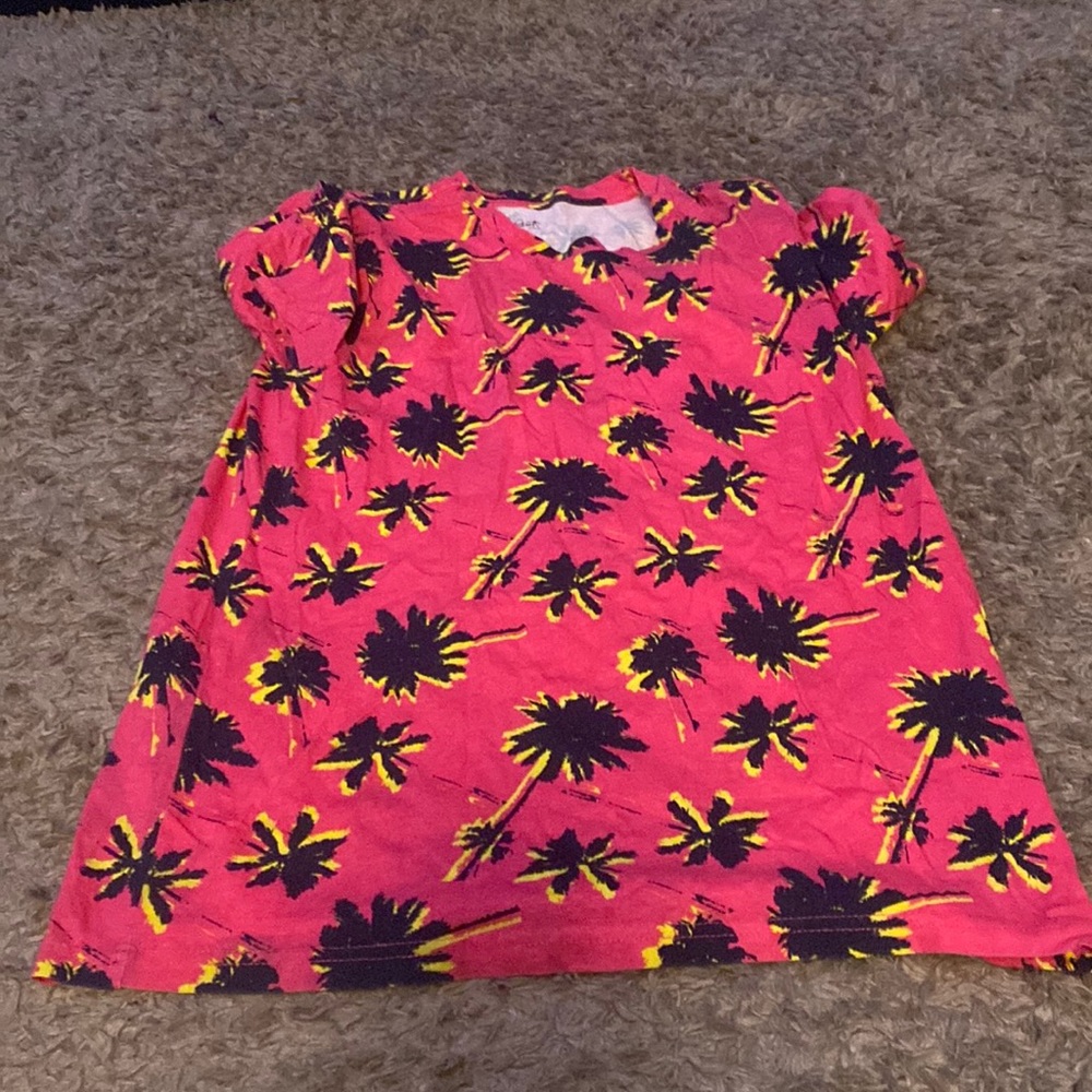 Men’s graphic top